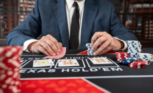Fitur lengkap platform bingo Rumah Bola termasuk chat komunitas turnamen dan hadiah